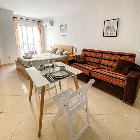 Estudio In City Center Malaga! מראה חיצוני תמונה